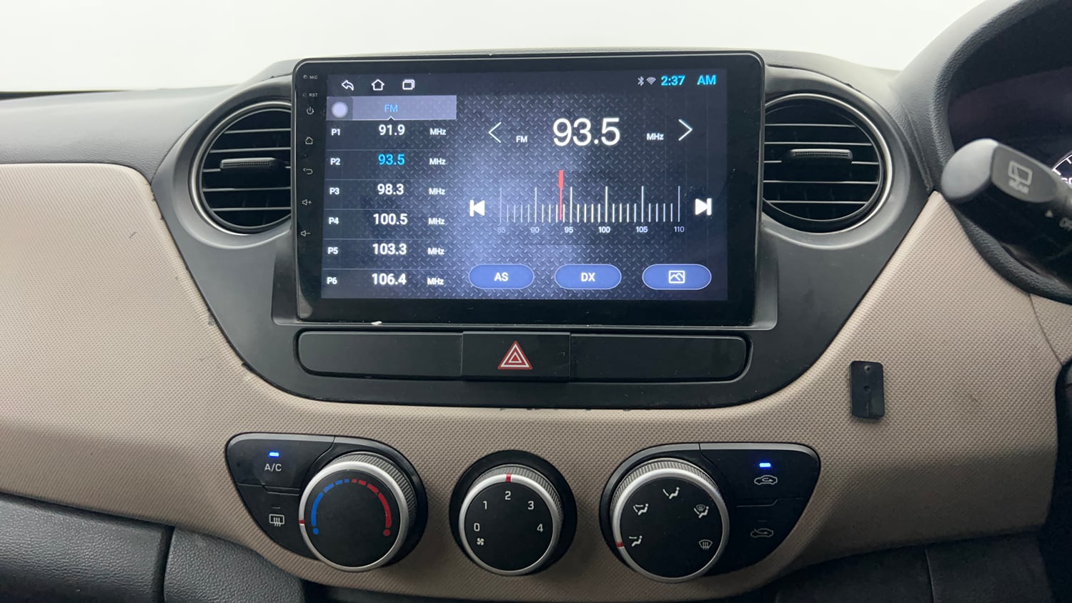 Used 2013 Hyundai Grand i10 Asta 1.2 Kappa VTVT Petrol Manual interior MUSIC SYSTEM & AC CONTROL VIEW