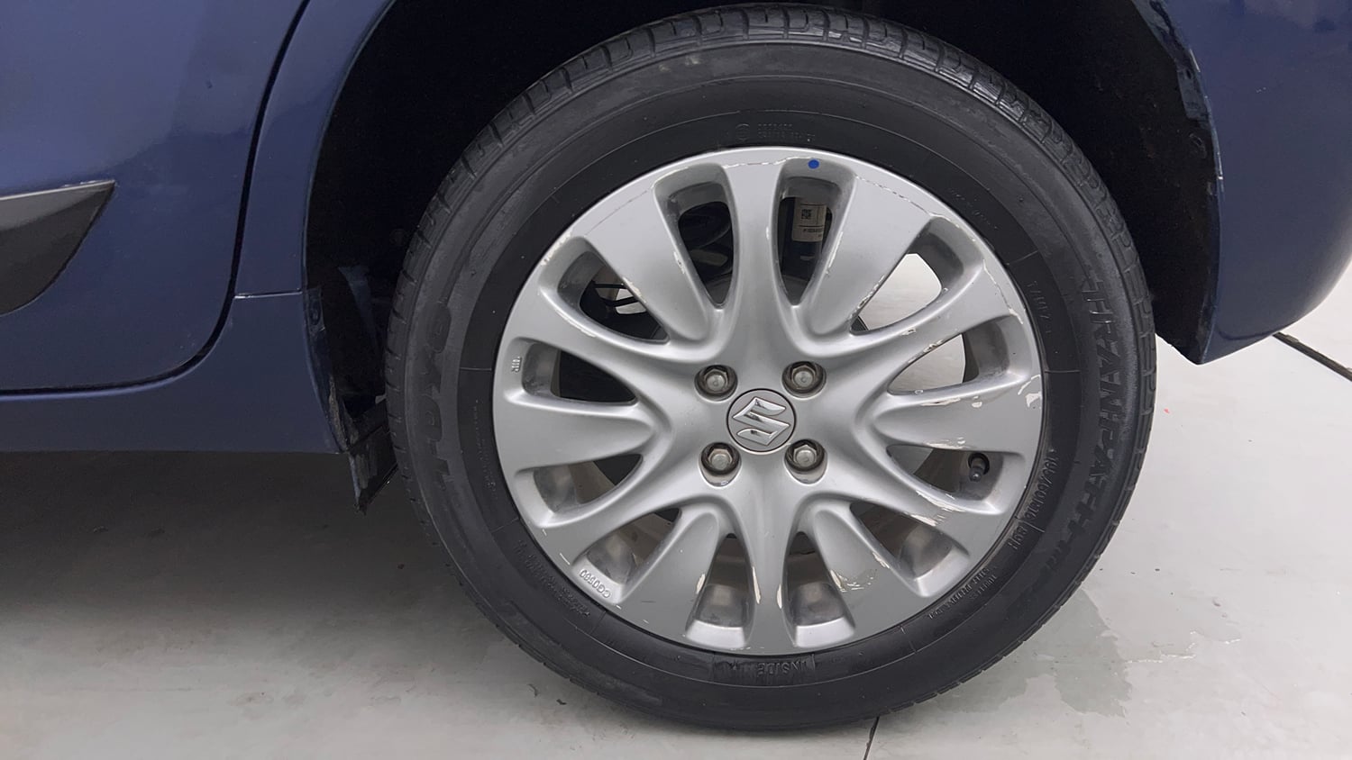 Used 2018 Maruti Suzuki Baleno Zeta 1.2 Petrol Manual tyres LEFT REAR TYRE RIM VIEW