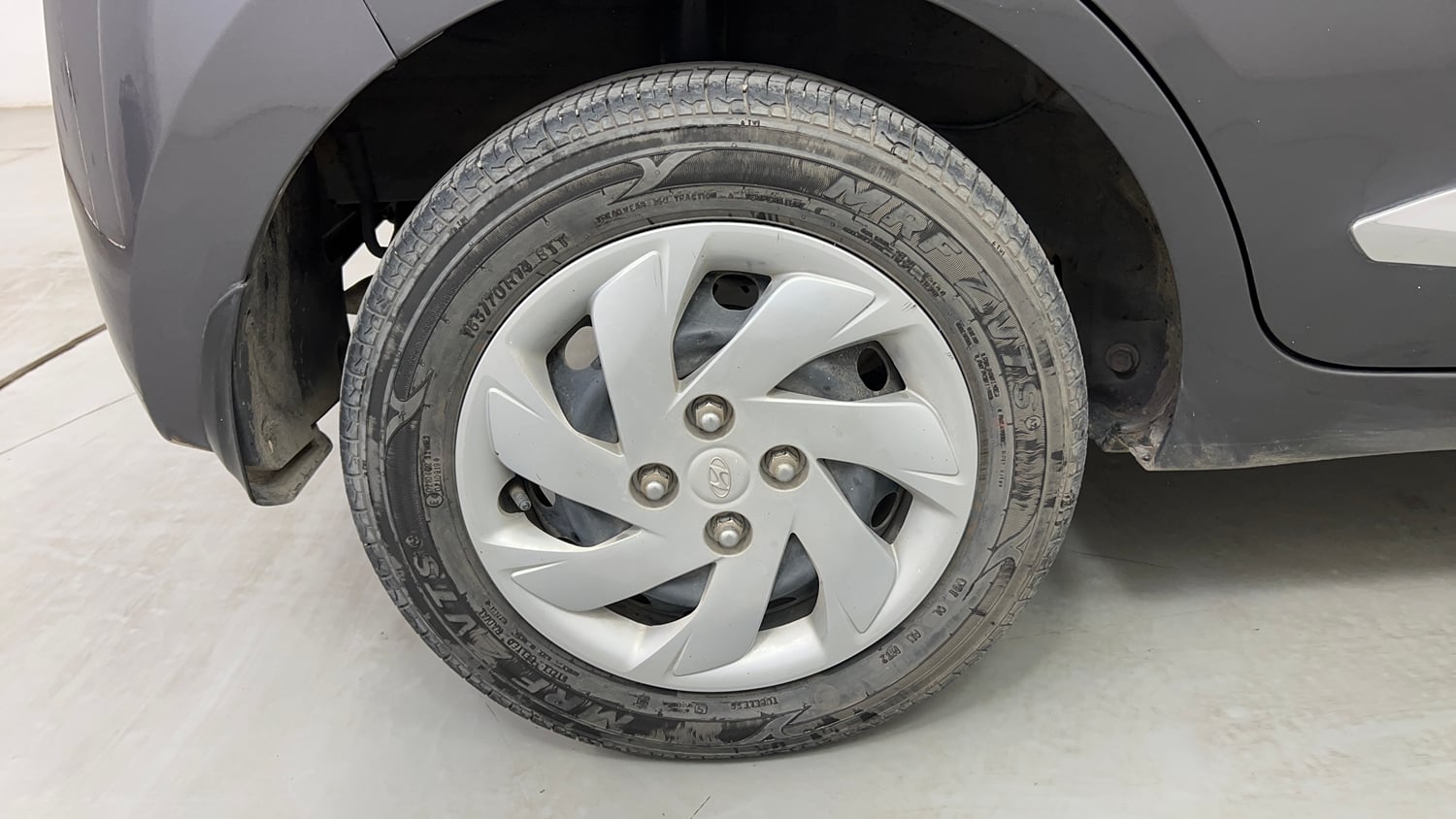 Used 2021 Hyundai Santro Sportz AMT Petrol Automatic tyres RIGHT REAR TYRE RIM VIEW