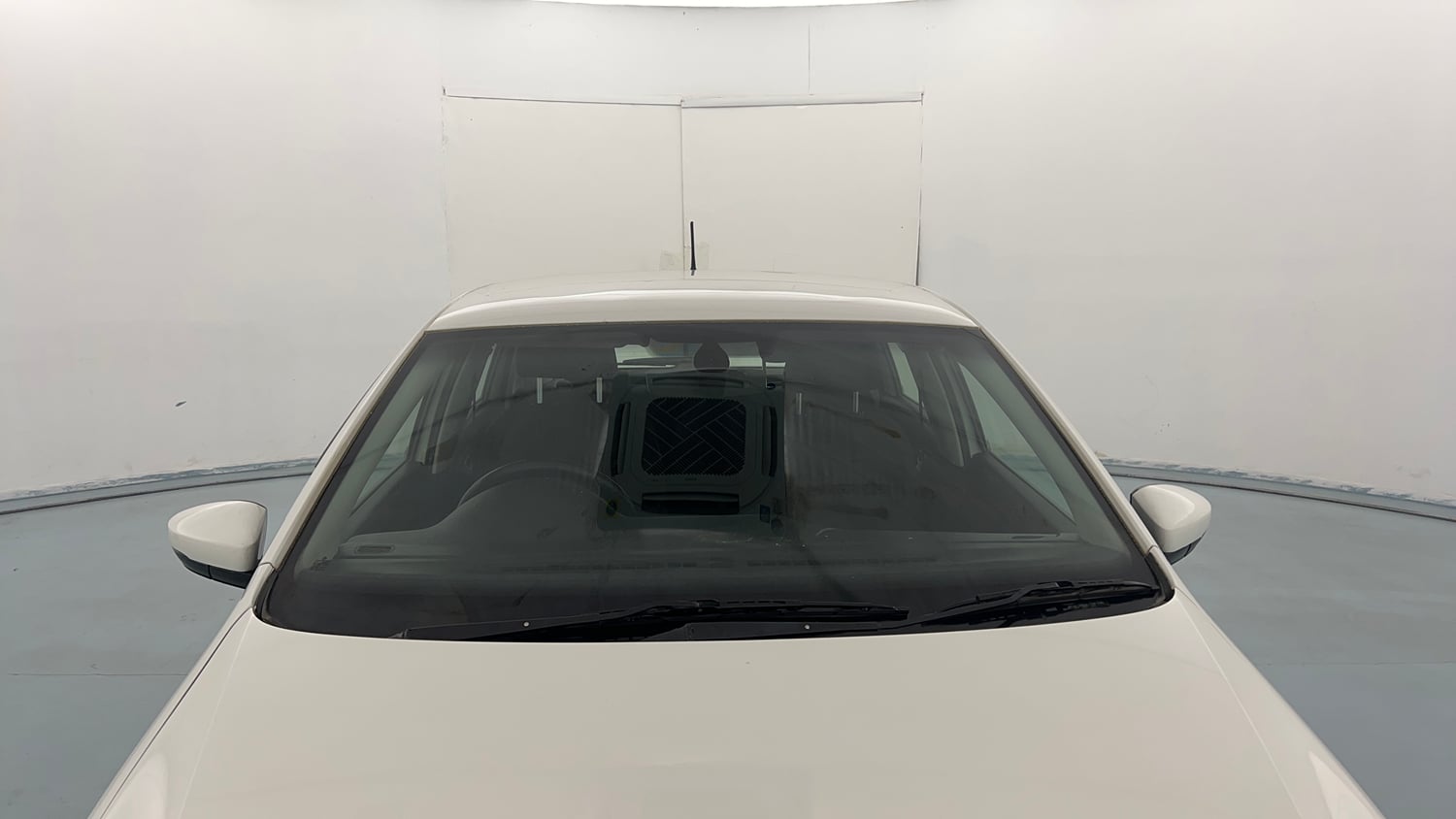 Used 2019 Volkswagen Polo Highline Plus 1.0 (P) Petrol Manual exterior FRONT WINDSHIELD VIEW