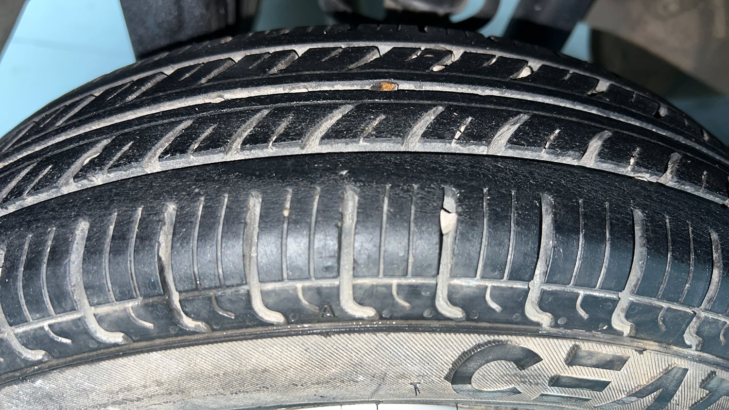 Used 2018 Maruti Suzuki Alto 800 VXi Petrol Manual tyres RIGHT REAR TYRE TREAD VIEW