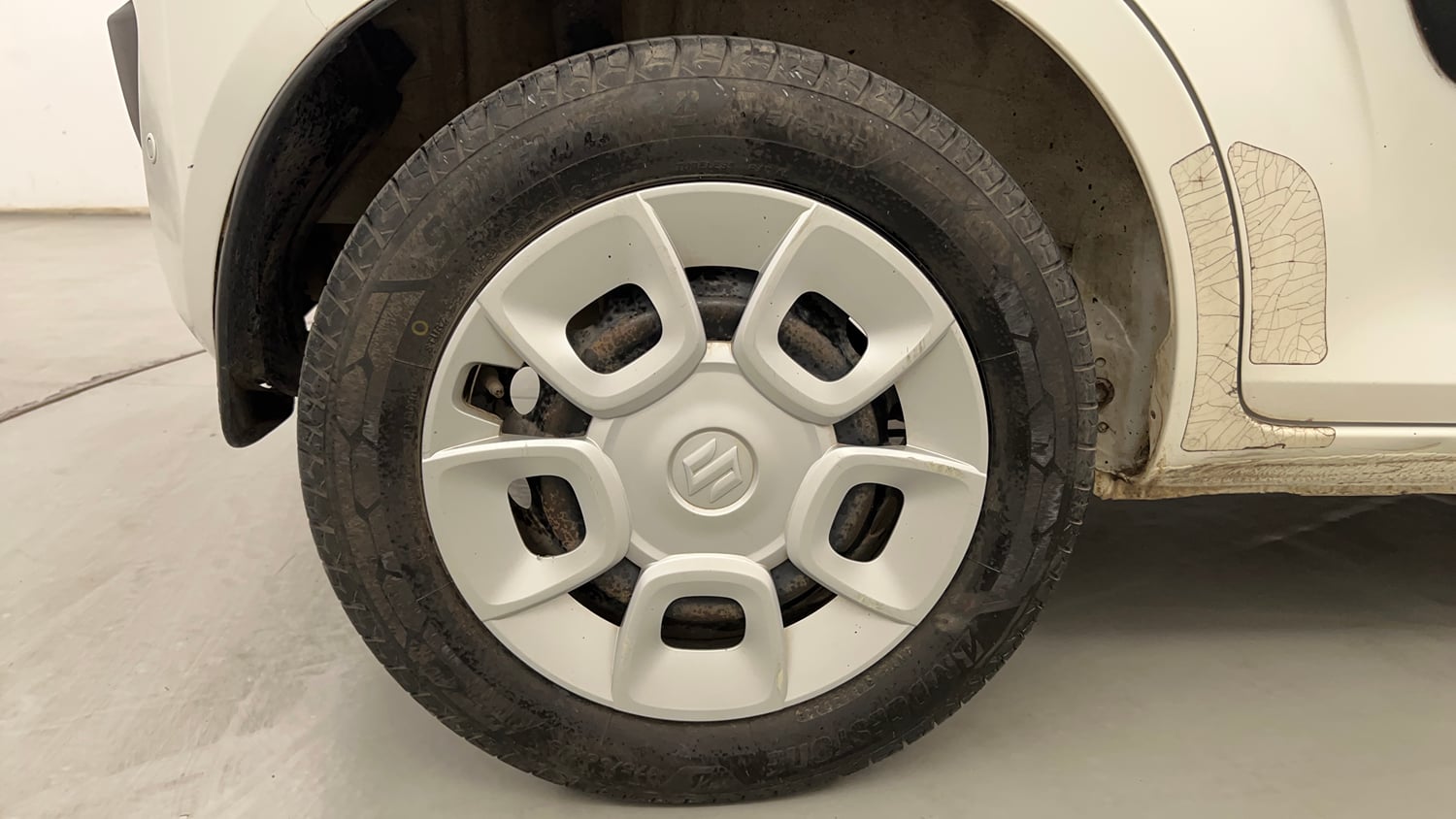 Used 2017 Maruti Suzuki Ignis Delta 1.2 MT Petrol Manual tyres RIGHT REAR TYRE RIM VIEW