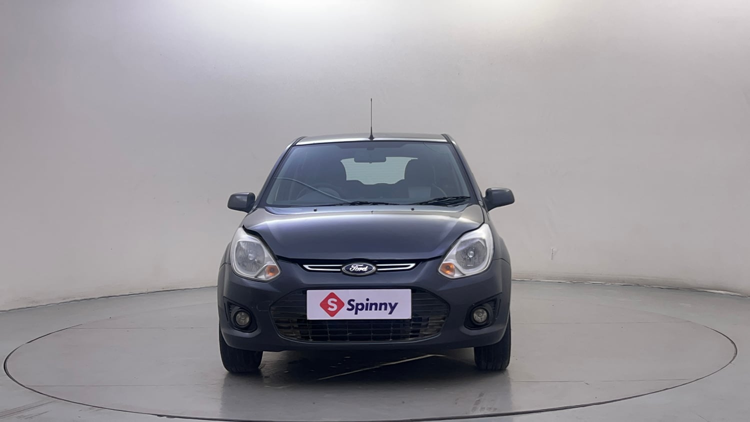 Used 2013 Ford Figo Duratorq Diesel ZXI 1.4 Diesel Manual exterior FRONT VIEW