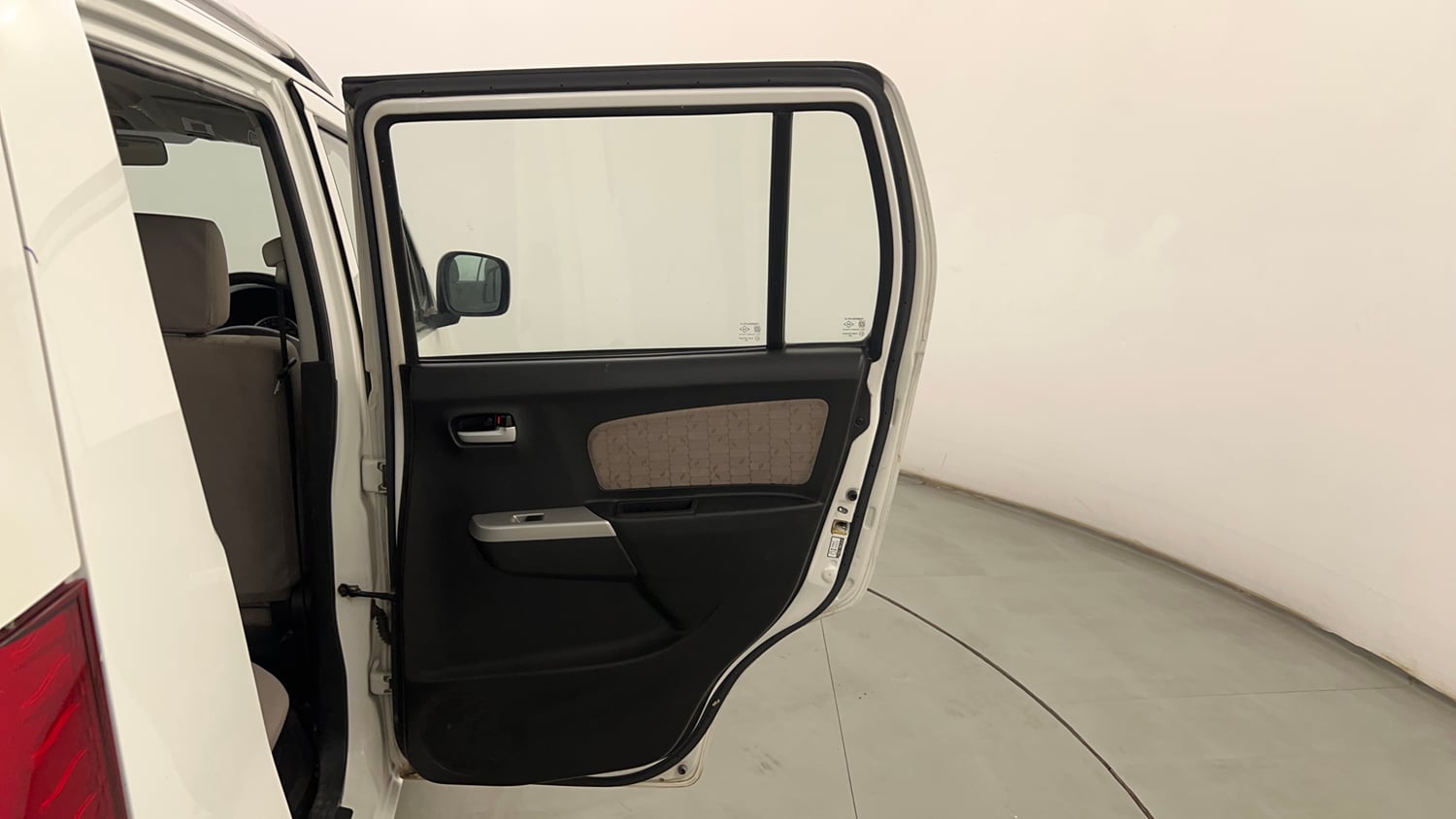 Used 2014 Maruti Suzuki Wagon R VXI Petrol Manual interior RIGHT REAR DOOR OPEN VIEW