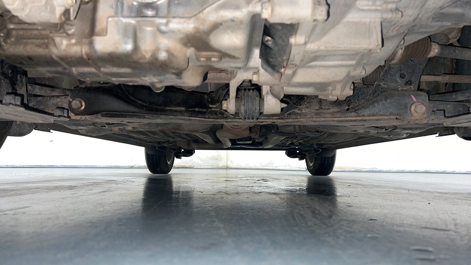 Used 2024 honda Amaze 2nd Generation VX 1.2 Petrol MT Petrol Manual extra FRONT LEFT UNDERBODY VIEW