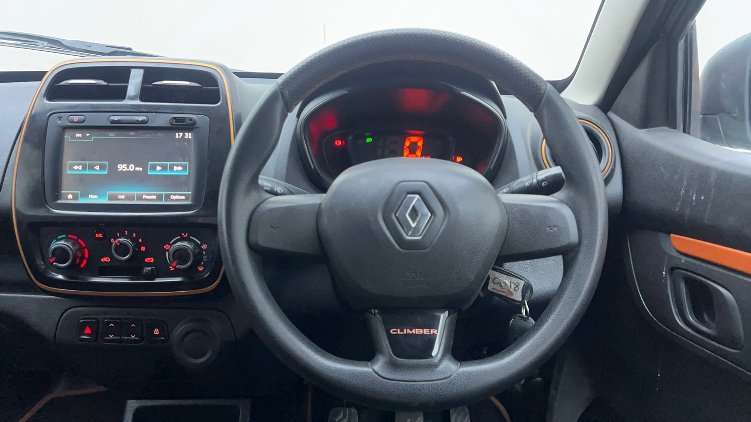 Used 2018 Renault Kwid CLIMBER 1.0 Petrol Manual interior STEERING VIEW