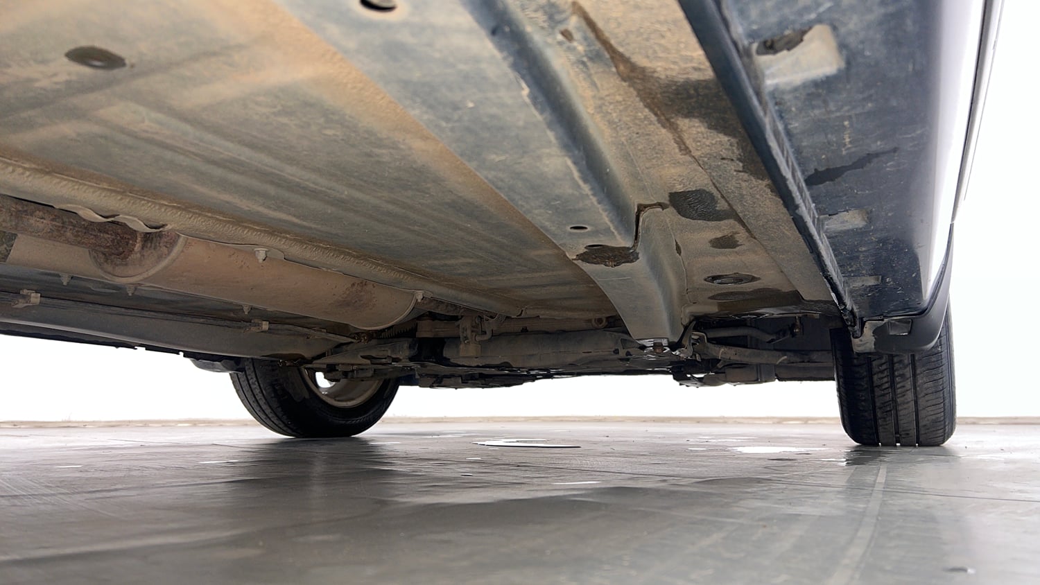 Used 2018 Maruti Suzuki Baleno Zeta 1.2 Petrol Manual extra REAR RIGHT UNDERBODY VIEW