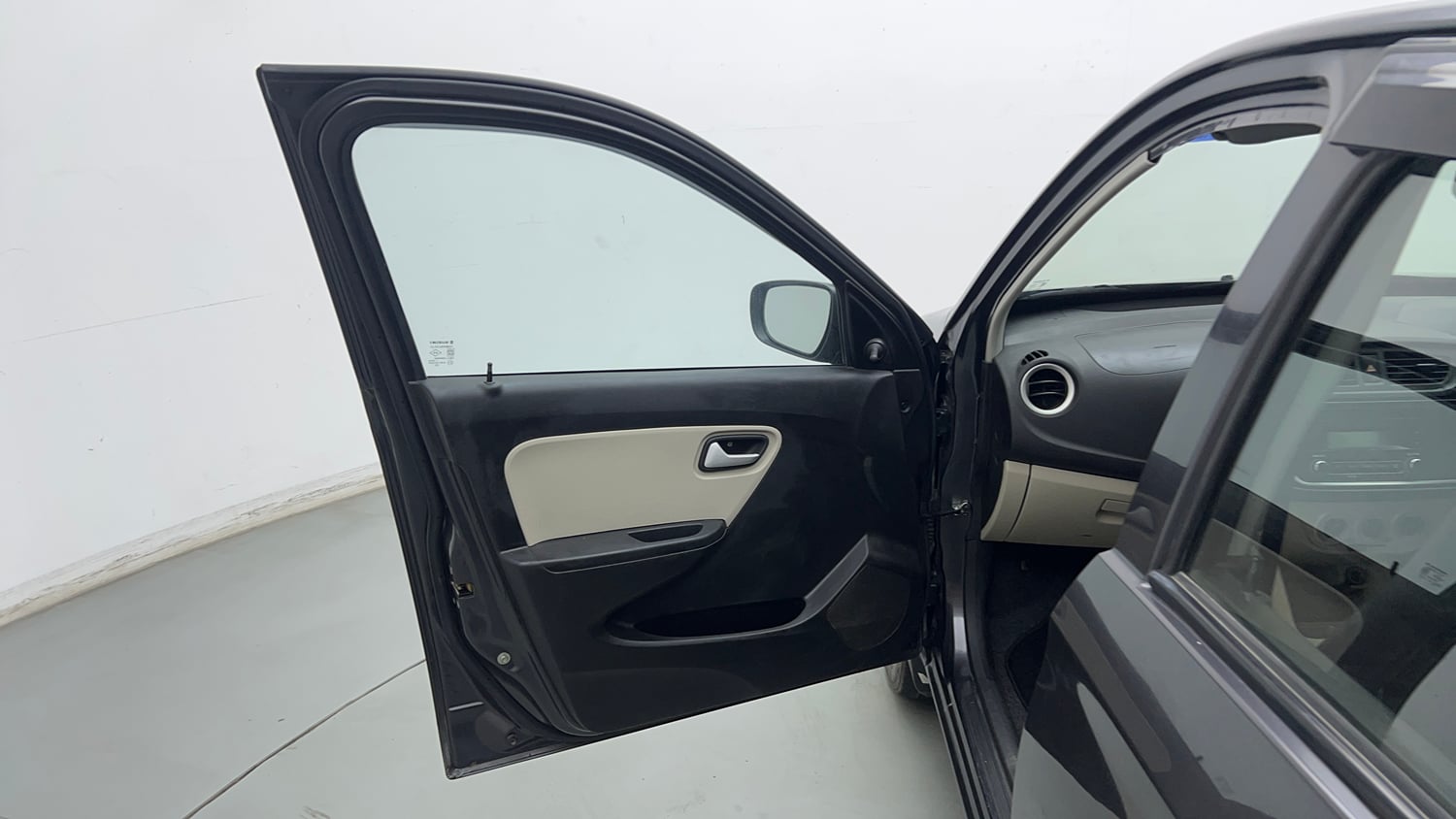 Used 2021 Maruti Suzuki Alto 800 VXi Petrol Manual interior LEFT FRONT DOOR OPEN VIEW