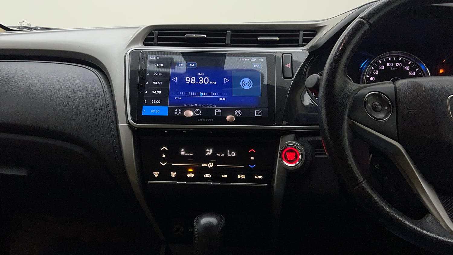 Used 2017 Honda City ZX CVT Petrol Petrol Automatic interior MUSIC SYSTEM & AC CONTROL VIEW