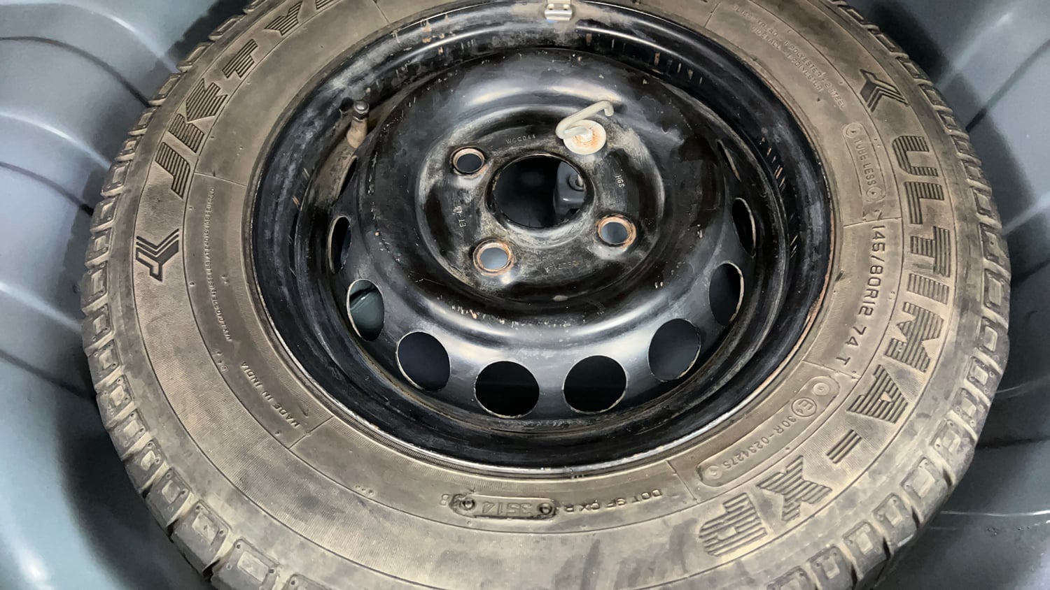 Used 2014 Maruti Suzuki Alto 800 Lxi Petrol Manual tyres SPARE TYRE VIEW