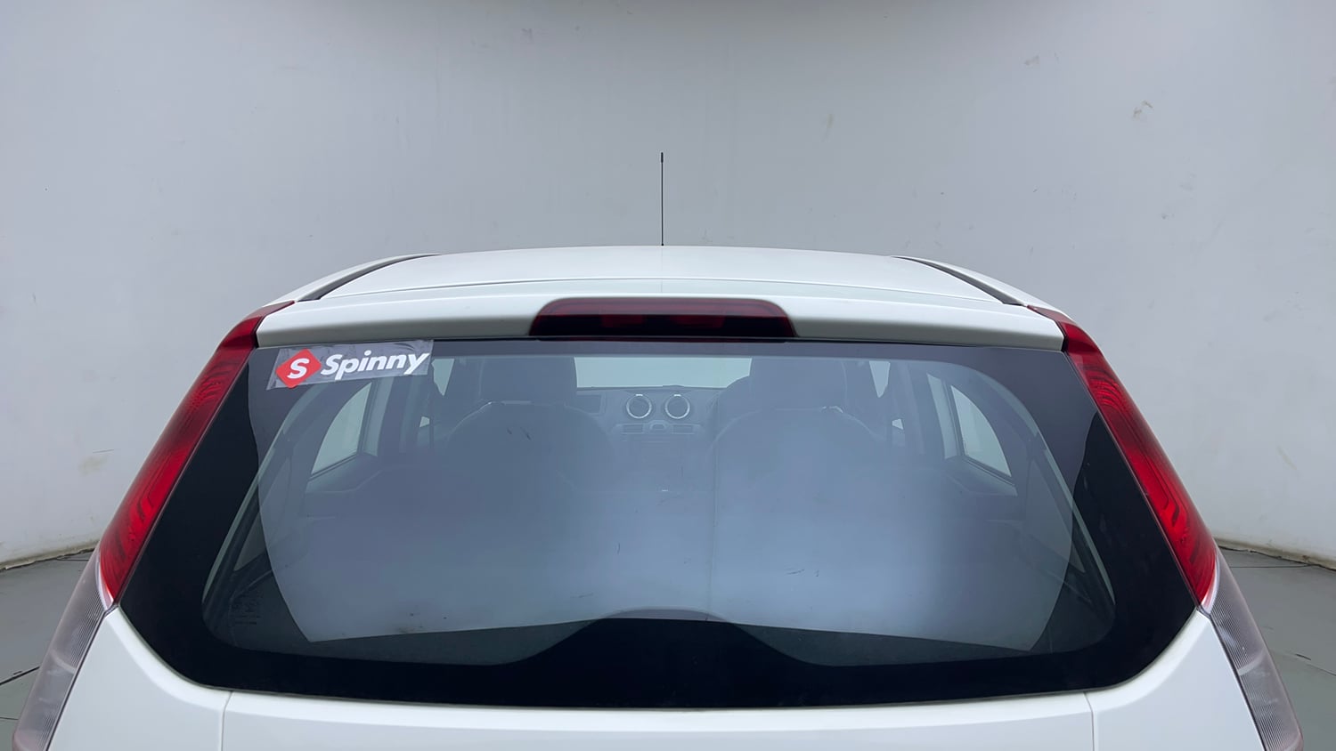 Used 2014 Ford Figo Duratorq Diesel EXI 1.4 Diesel Manual exterior BACK WINDSHIELD VIEW