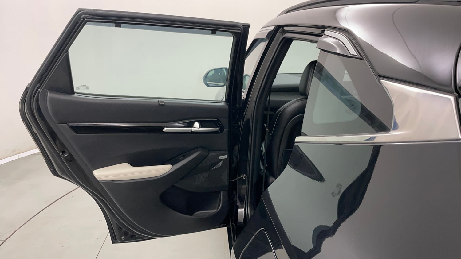 Used 2025 Kia Seltos GTX Plus 1.5 Diesel AT Diesel Automatic interior LEFT REAR DOOR OPEN VIEW