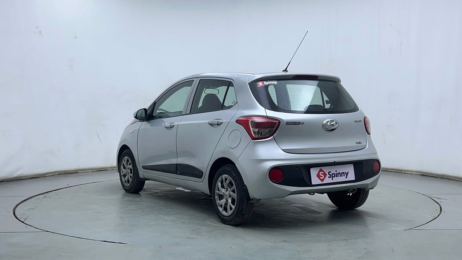 Used 2017 Hyundai Grand i10 Sportz 1.2 Kappa VTVT Petrol Manual exterior LEFT REAR CORNER VIEW