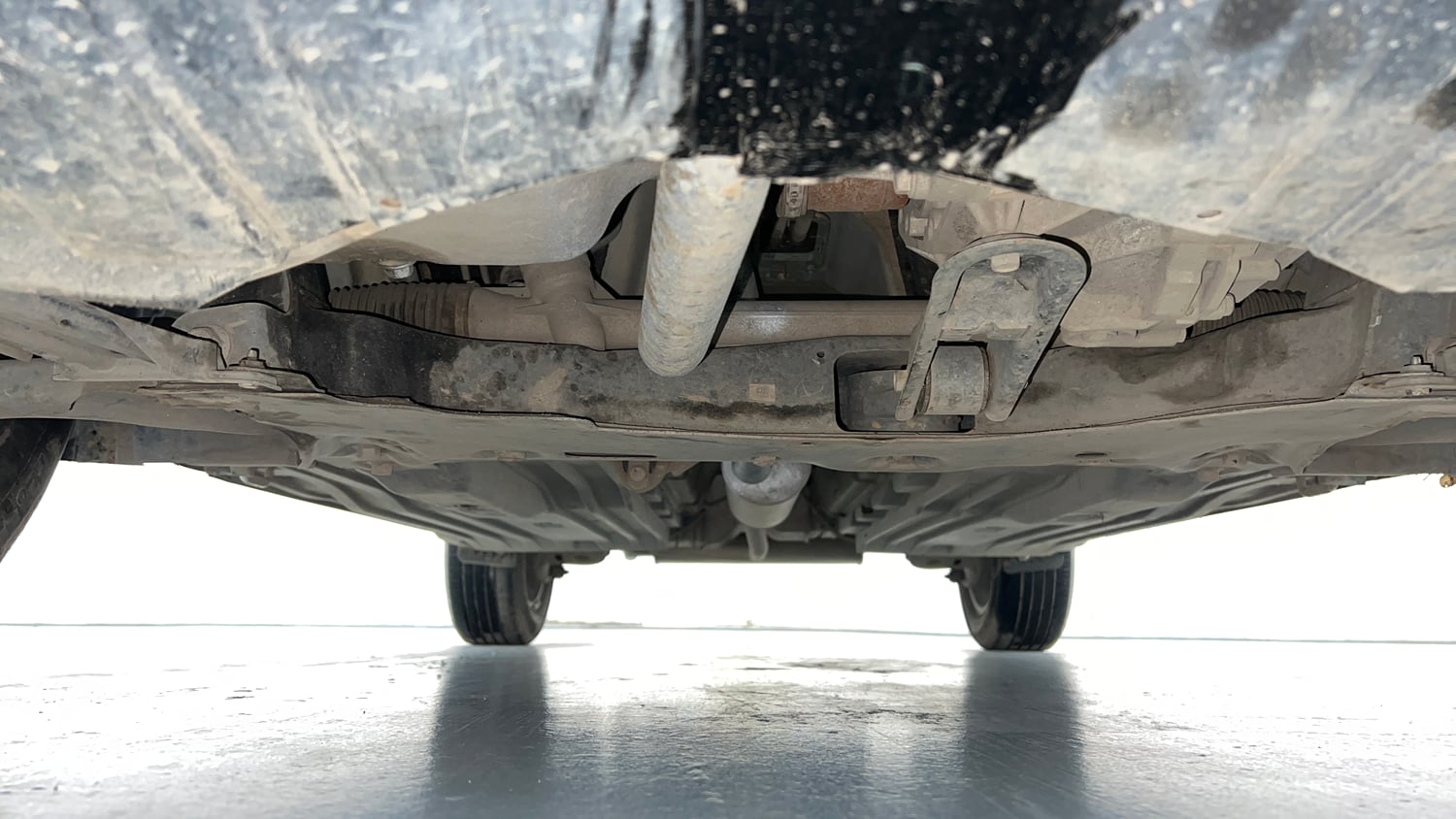 Used 2023 Maruti Suzuki Brezza ZXi Petrol Manual extra FRONT LEFT UNDERBODY VIEW