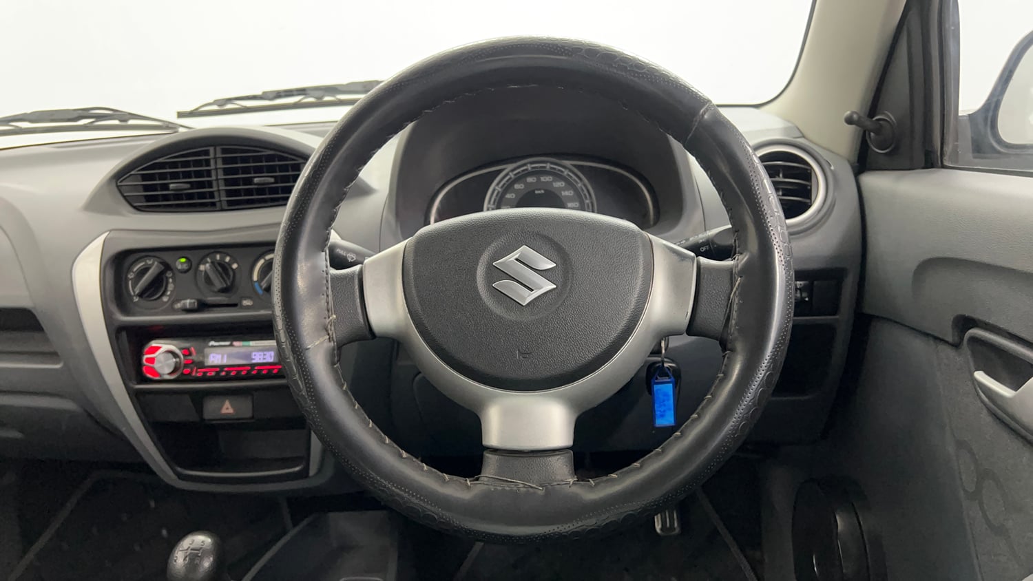 Used 2014 Maruti Suzuki Alto 800 Lxi Petrol Manual interior STEERING VIEW