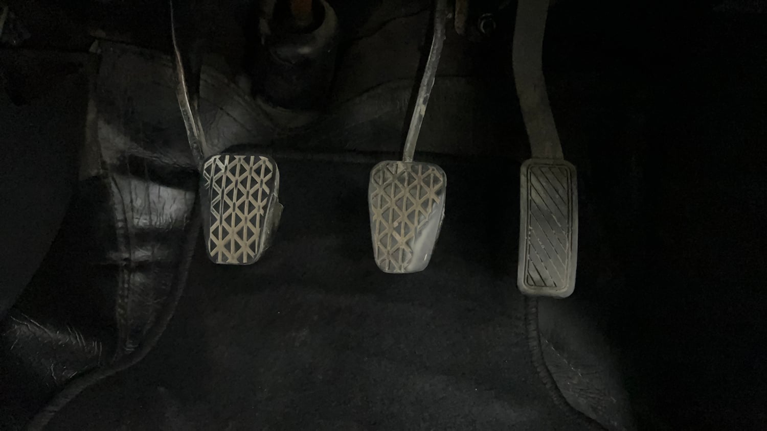 Used 2018 Ford Figo Titanium 1.2 Ti-VCT Petrol Manual interior PEDALS VIEW