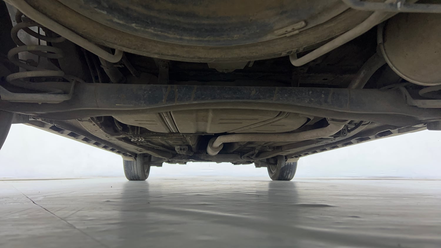 Used 2023 Maruti Suzuki XL6 Alpha Plus MT Petrol Petrol Manual extra REAR UNDERBODY VIEW (TAKEN FROM REAR)
