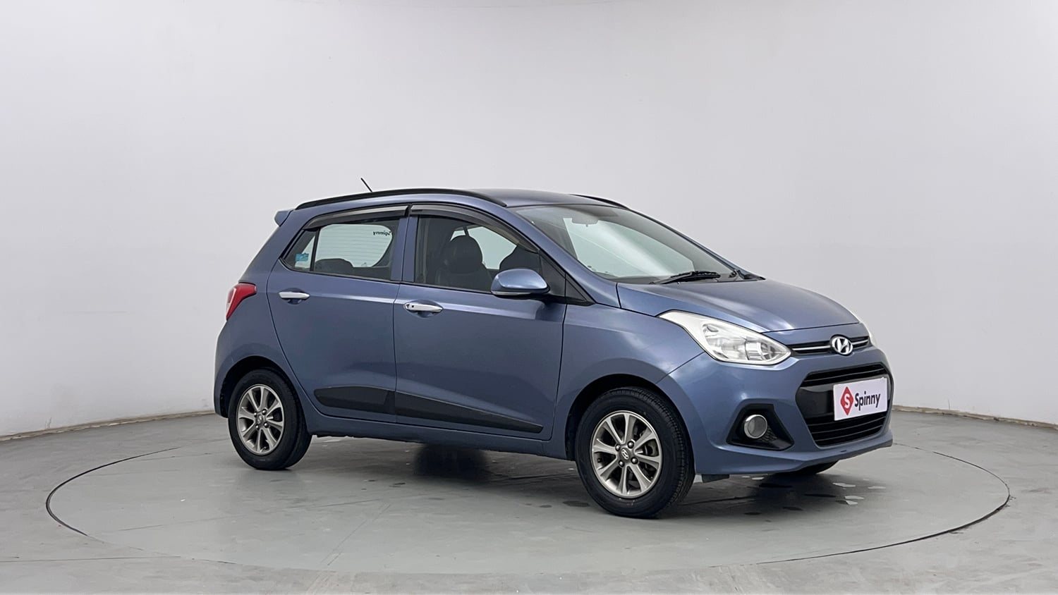 Used 2016 Hyundai Grand i10 Asta 1.2 Kappa VTVT Petrol Manual exterior RIGHT FRONT CORNER VIEW