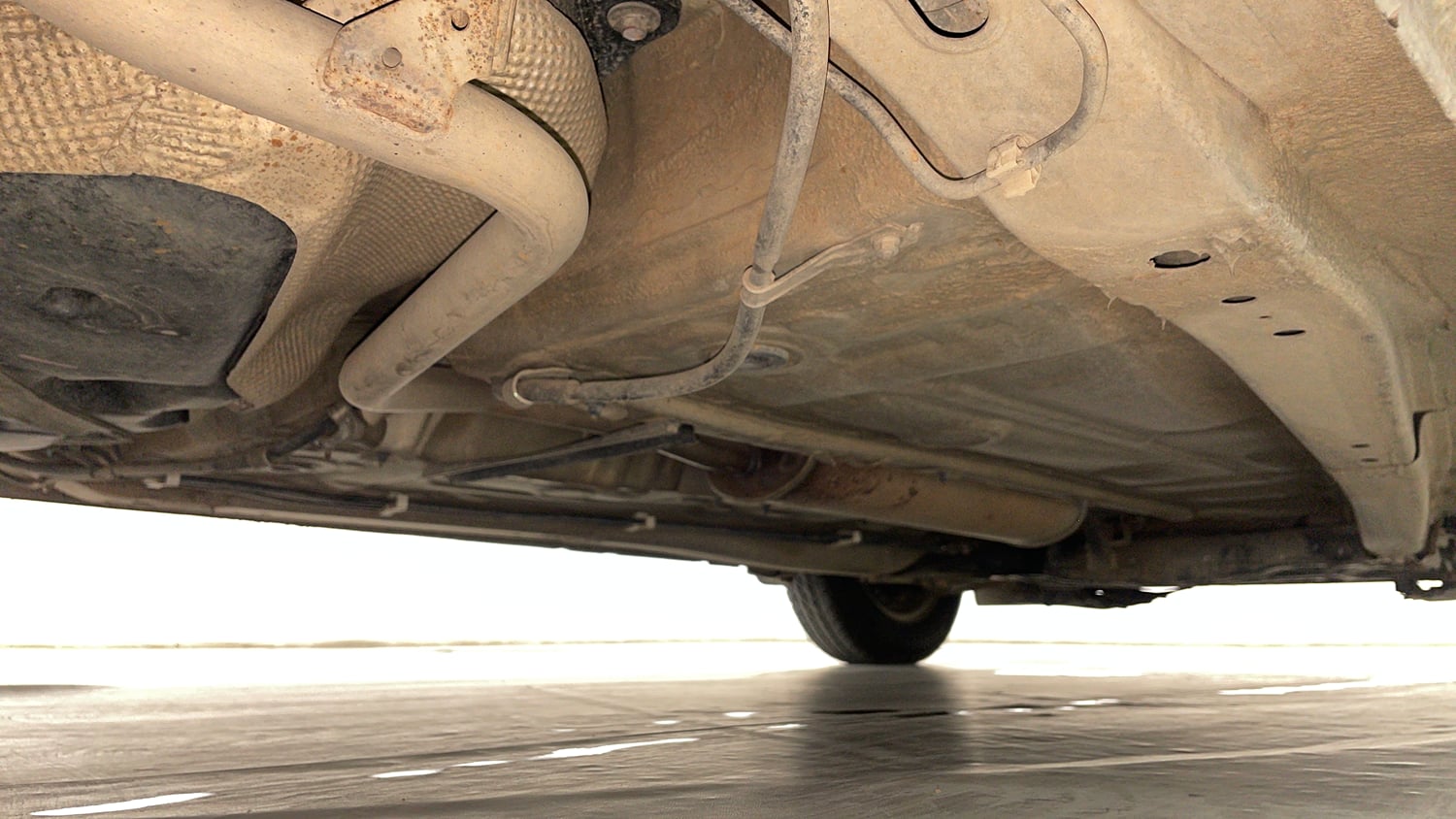 Used 2018 Maruti Suzuki Dzire VXi AMT Petrol Automatic extra REAR RIGHT UNDERBODY VIEW