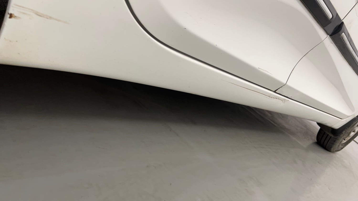 Used 2016 Hyundai Eon D-Lite + Petrol Manual dents MINOR SCRATCH