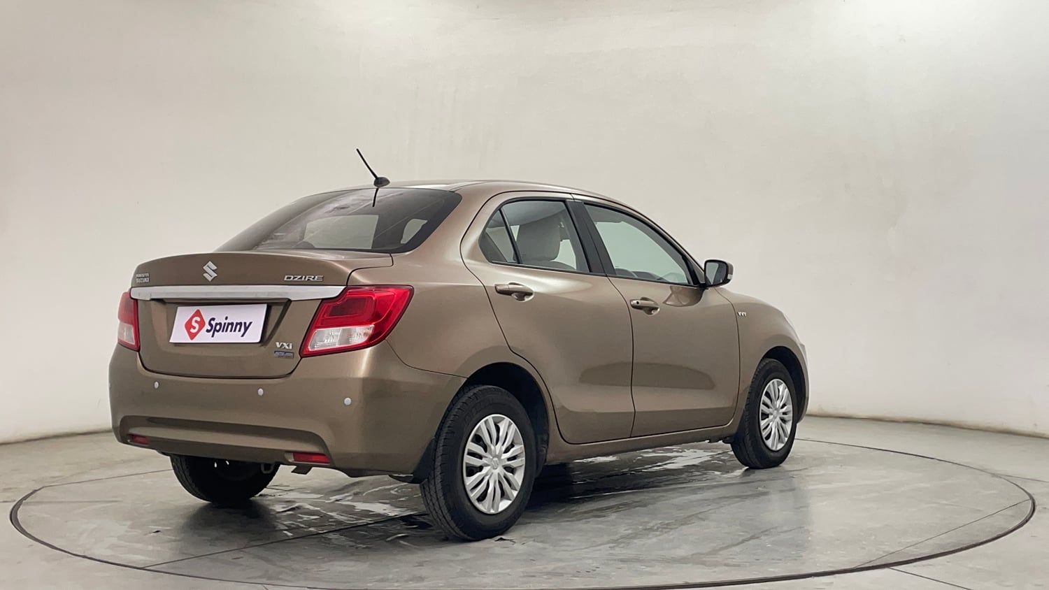 Used 2018 Maruti Suzuki Dzire VXi AMT Petrol Automatic exterior RIGHT REAR CORNER VIEW