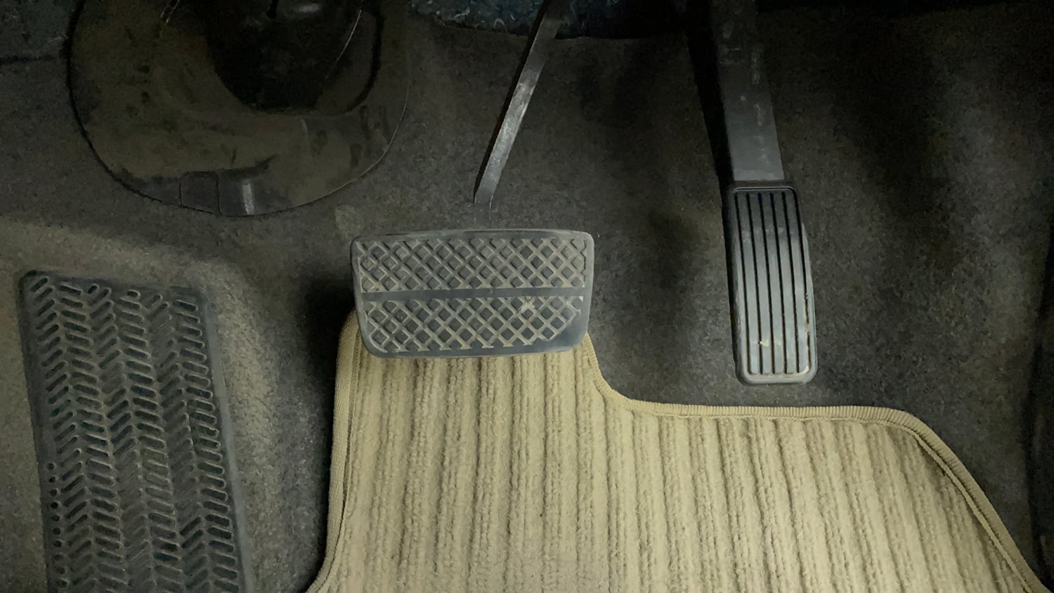 Used 2019 Honda Amaze 1.2 V CVT Petrol Petrol Automatic interior PEDALS VIEW