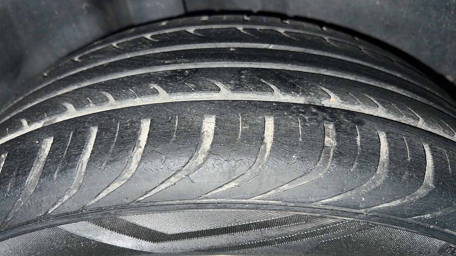 Used 2019 Volkswagen Polo CUP Edition Petrol Petrol Manual tyres RIGHT REAR TYRE TREAD VIEW