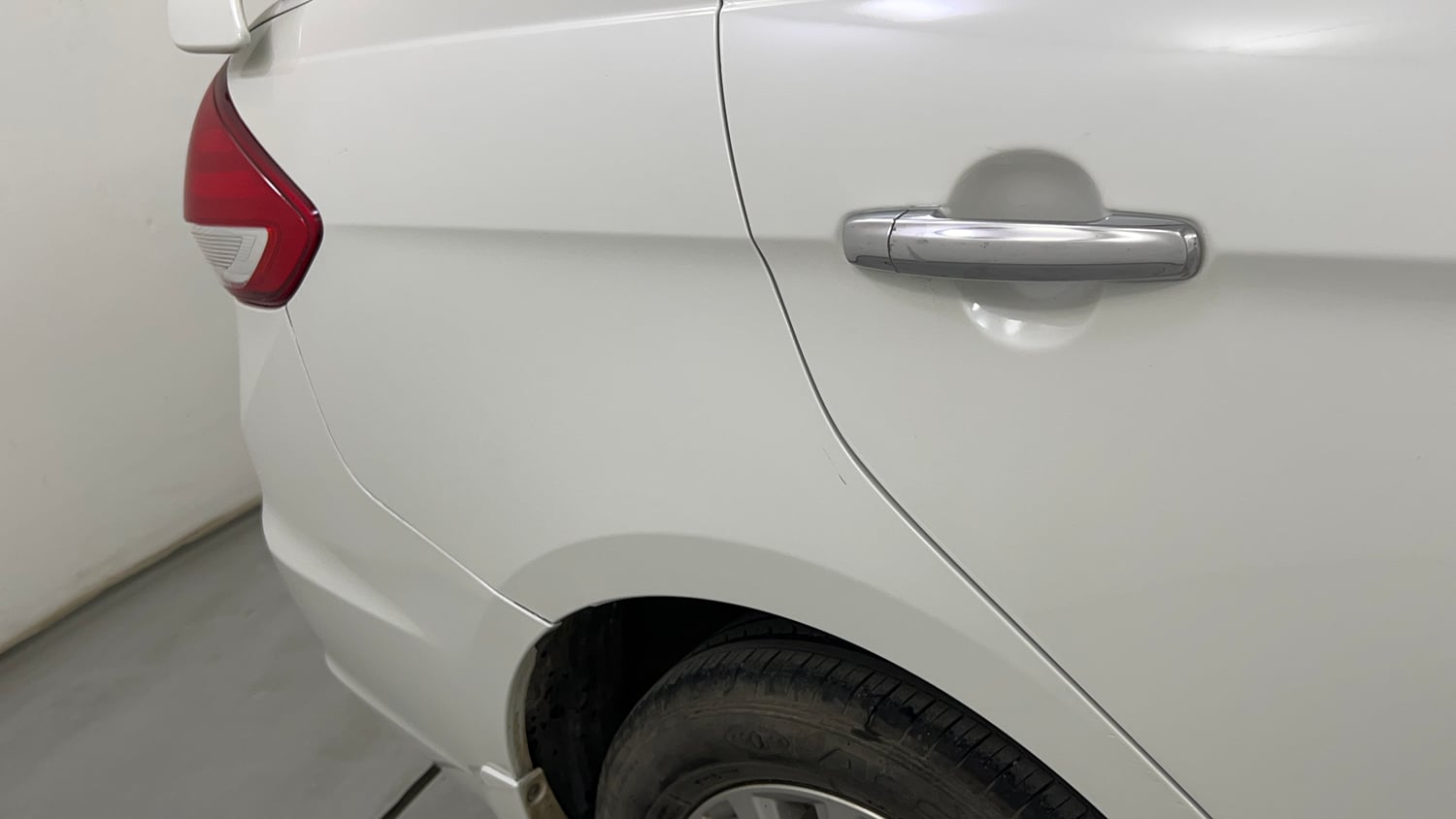 Used 2023 Maruti Suzuki Ciaz Zeta 1.5 Petrol Manual dents MINOR SCRATCH