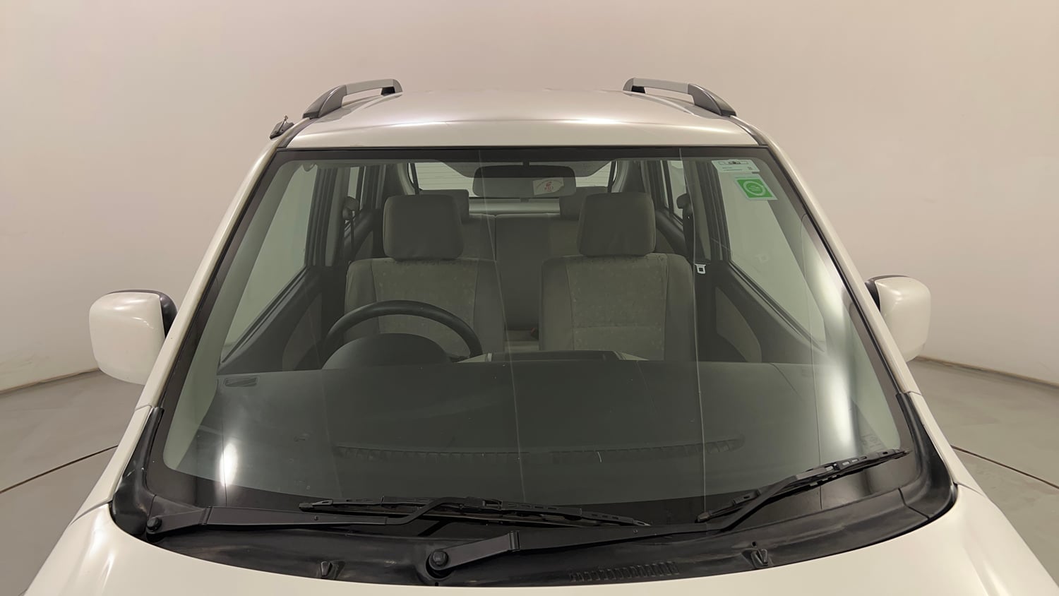 Used 2014 Maruti Suzuki Wagon R VXI Petrol Manual exterior FRONT WINDSHIELD VIEW