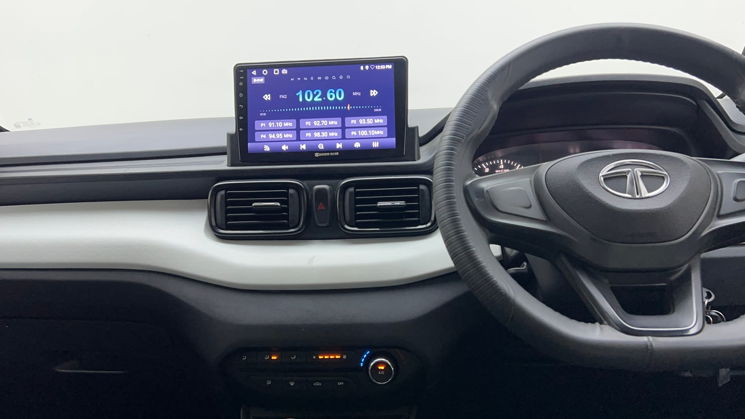Used 2022 Tata Punch Pure MT Petrol Manual interior MUSIC SYSTEM & AC CONTROL VIEW