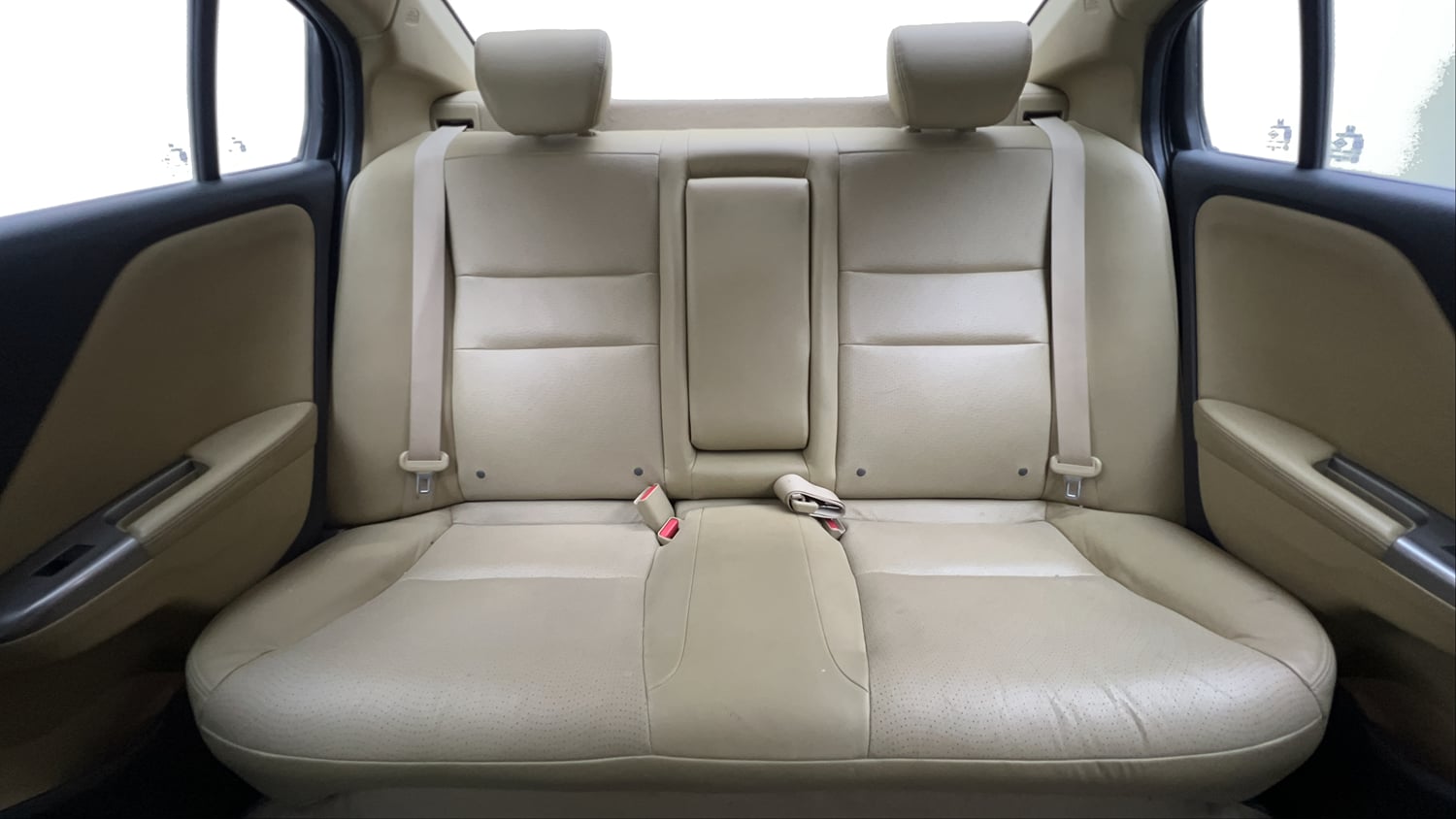 Used 2017 Honda City ZX CVT Petrol Petrol Automatic interior REAR SEAT CONDITION VIEW