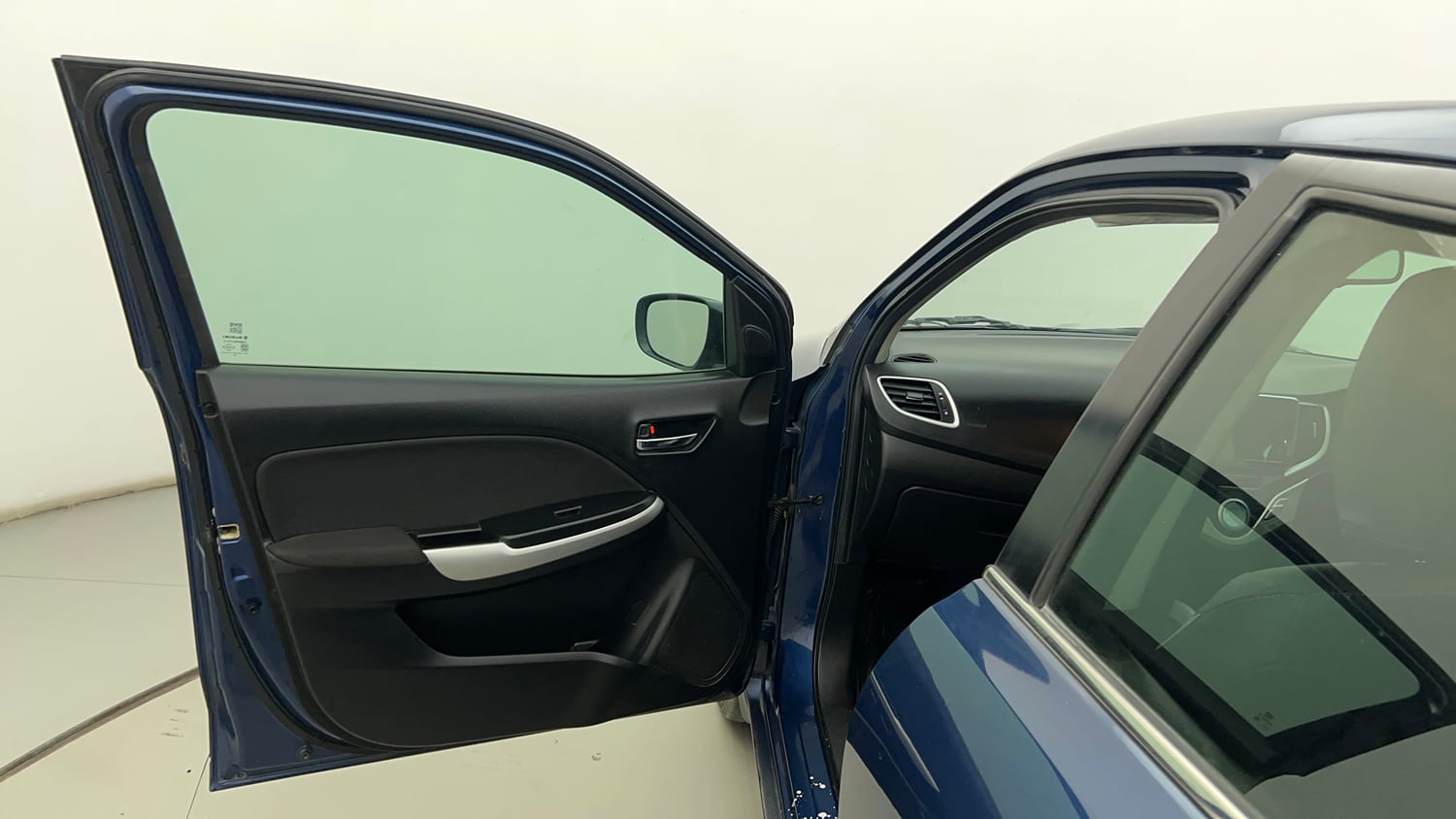Used 2018 Maruti Suzuki Baleno Alpha 1.2 Petrol Manual interior LEFT FRONT DOOR OPEN VIEW