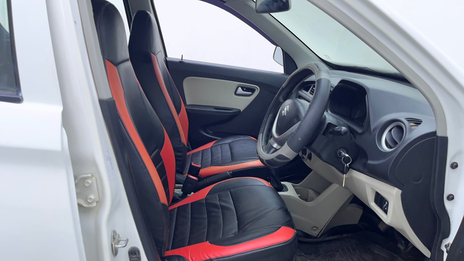 Used 2022 Maruti Suzuki Alto 800 LXi (O) Petrol Manual interior RIGHT SIDE FRONT DOOR CABIN VIEW
