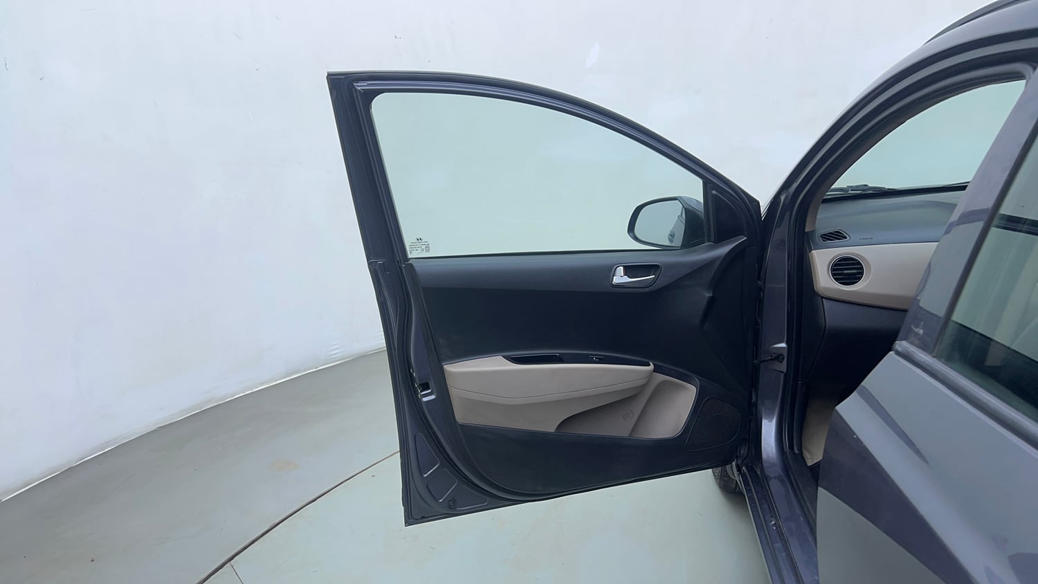 Used 2018 Hyundai Grand i10 Sportz 1.2 Kappa VTVT Petrol Manual interior LEFT FRONT DOOR OPEN VIEW