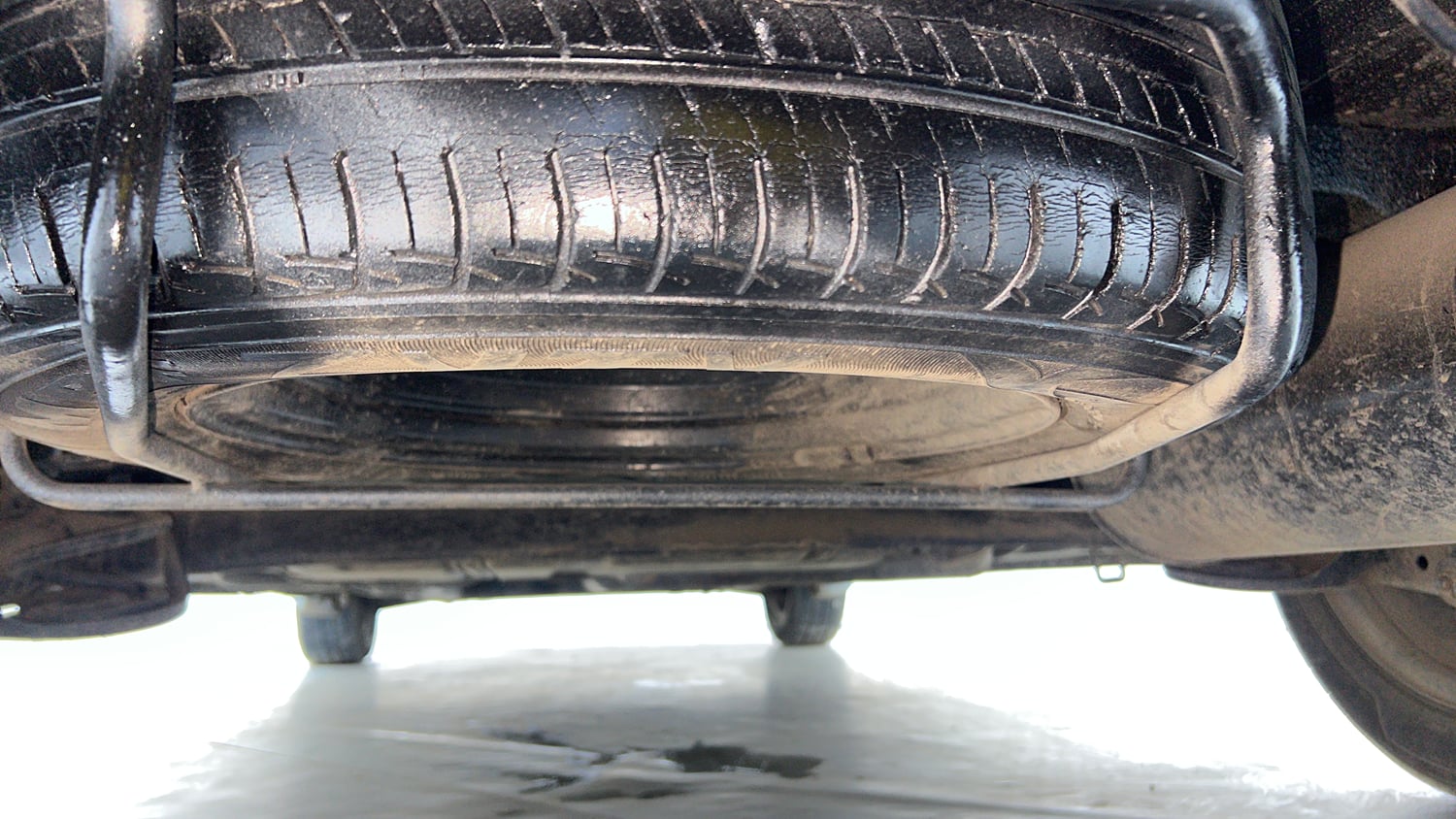 Used 2013 Maruti Suzuki Ertiga Vxi Petrol Manual tyres SPARE TYRE VIEW