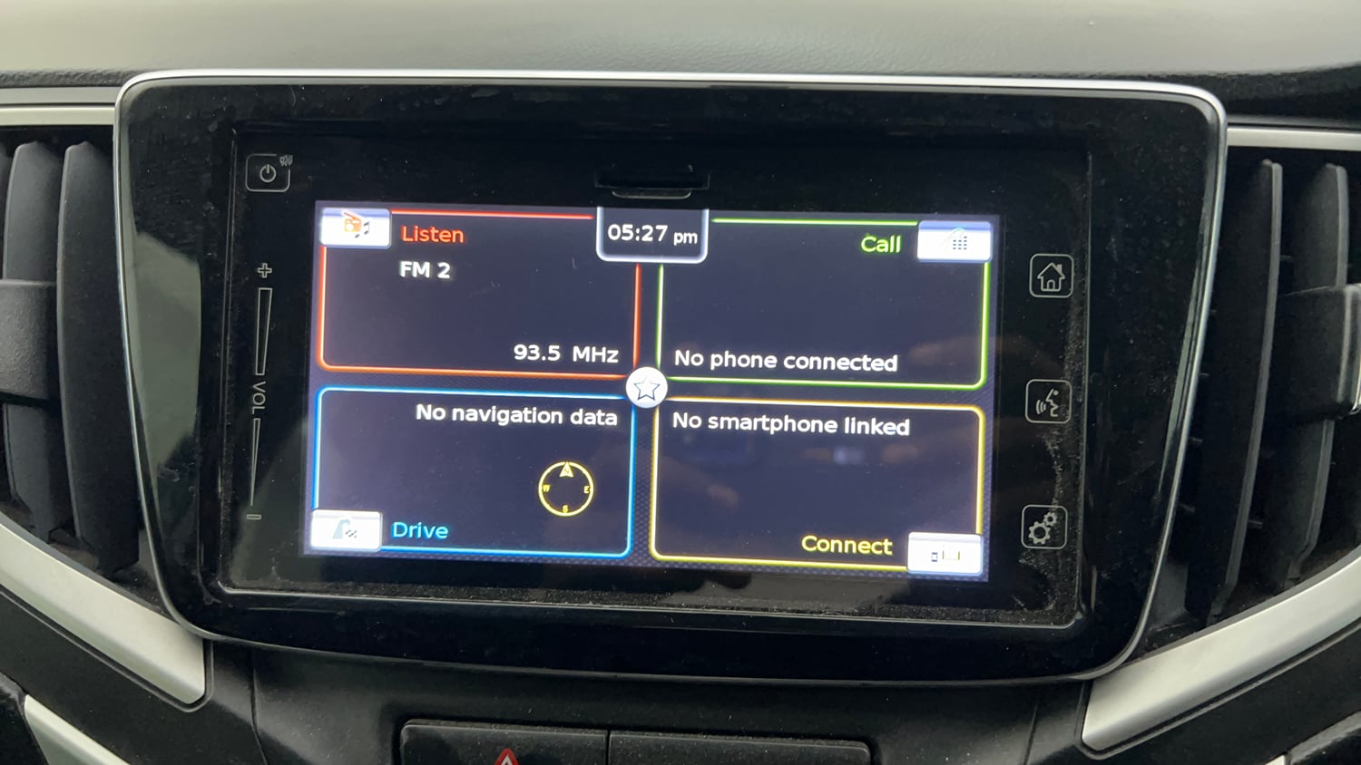 Used 2018 Maruti Suzuki Baleno Alpha 1.2 Petrol Manual top_features Integrated (in-dash) music system