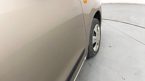 Used 2013 Maruti Suzuki Wagon R VXI Petrol Manual dents MINOR SCRATCH