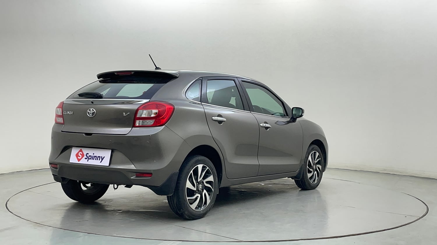 Used 2022 Toyota Glanza V CVT Petrol Automatic exterior RIGHT REAR CORNER VIEW