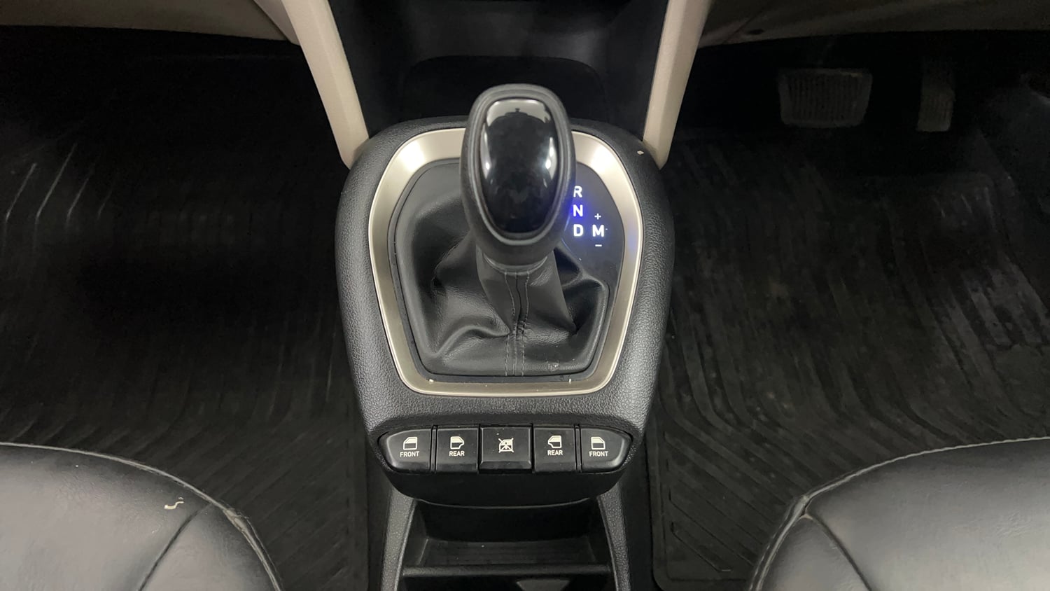 Used 2021 Hyundai Santro Sportz AMT Petrol Automatic interior GEAR  KNOB VIEW