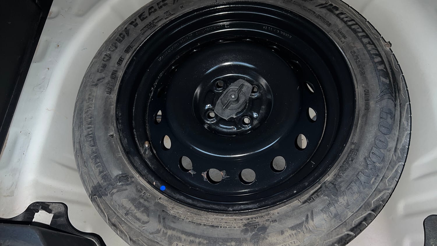 Used 2023 Maruti Suzuki Fronx Delta Plus 1.2L MT Petrol Manual tyres SPARE TYRE VIEW
