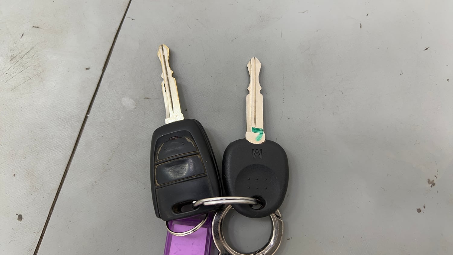 Used 2021 Hyundai Santro Sportz AMT Petrol Automatic extra CAR KEY VIEW