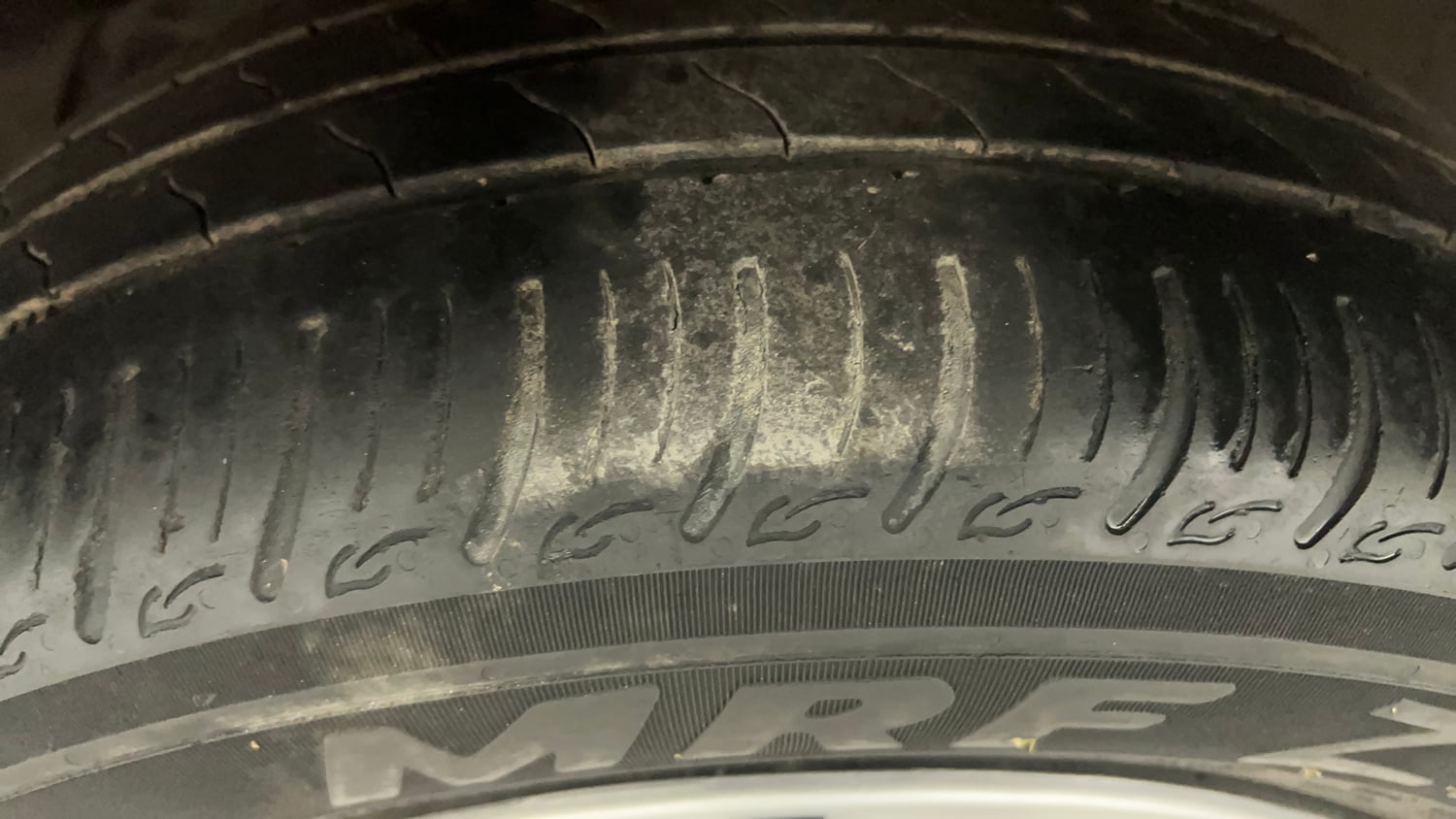 Used 2017 Tata Tiago Revotron XTA Petrol Automatic tyres LEFT FRONT TYRE TREAD VIEW