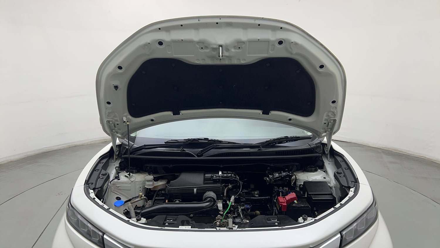 Used 2023 Maruti Suzuki Fronx Delta Plus 1.2L MT Petrol Manual engine ENGINE & BONNET OPEN FRONT VIEW