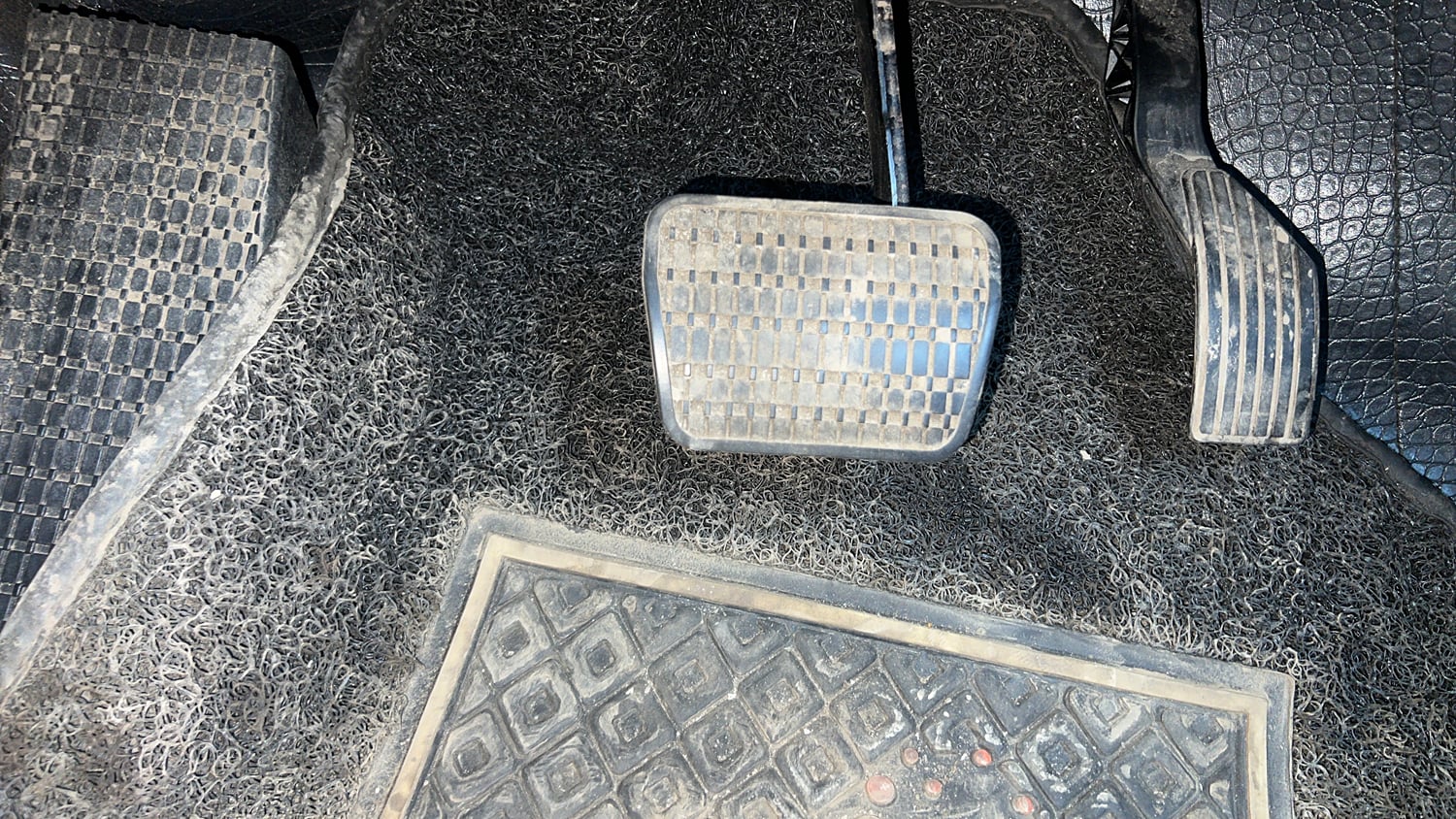 Used 2023 Tata Punch Creative AMT Petrol Automatic interior PEDALS VIEW