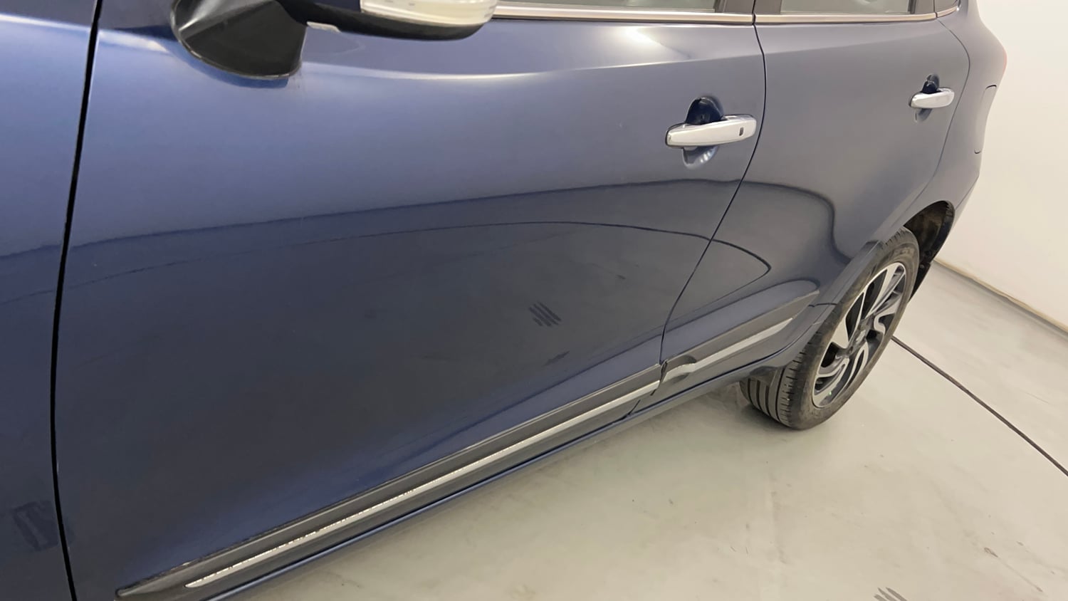 Used 2021 Maruti Suzuki Baleno Zeta Petrol Manual dents MINOR SCRATCH