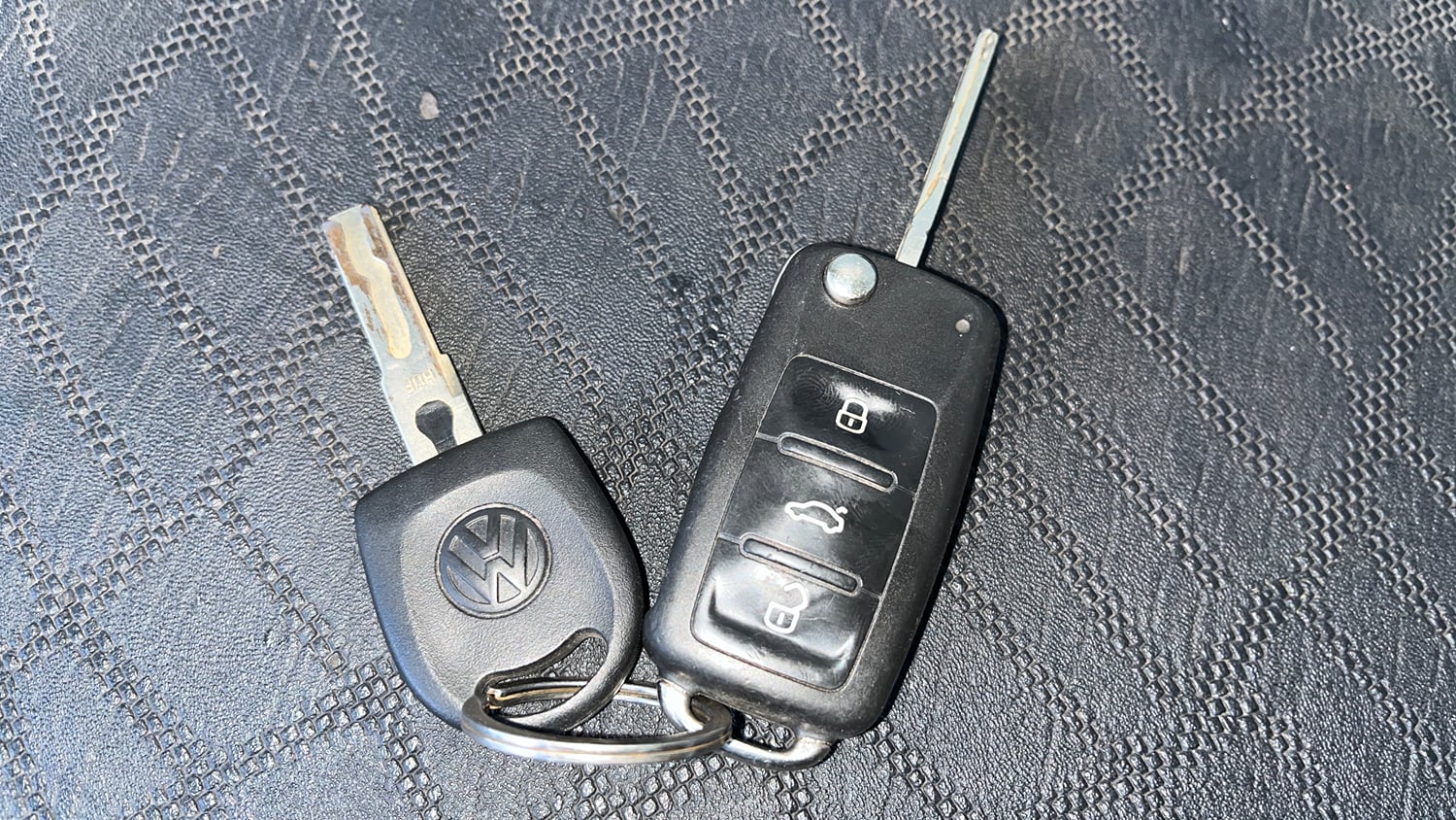 Used 2020 Volkswagen Polo Comfortline Plus 1.0L MPI Petrol Manual extra CAR KEY VIEW