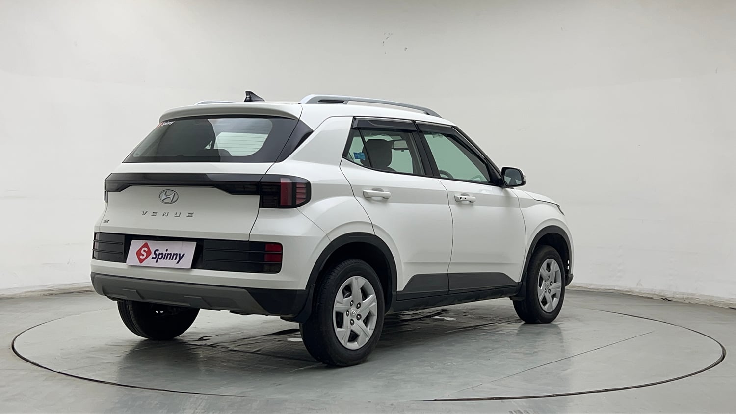 Used 2022 Hyundai Venue SX 1.2 Petrol Petrol Manual exterior RIGHT REAR CORNER VIEW