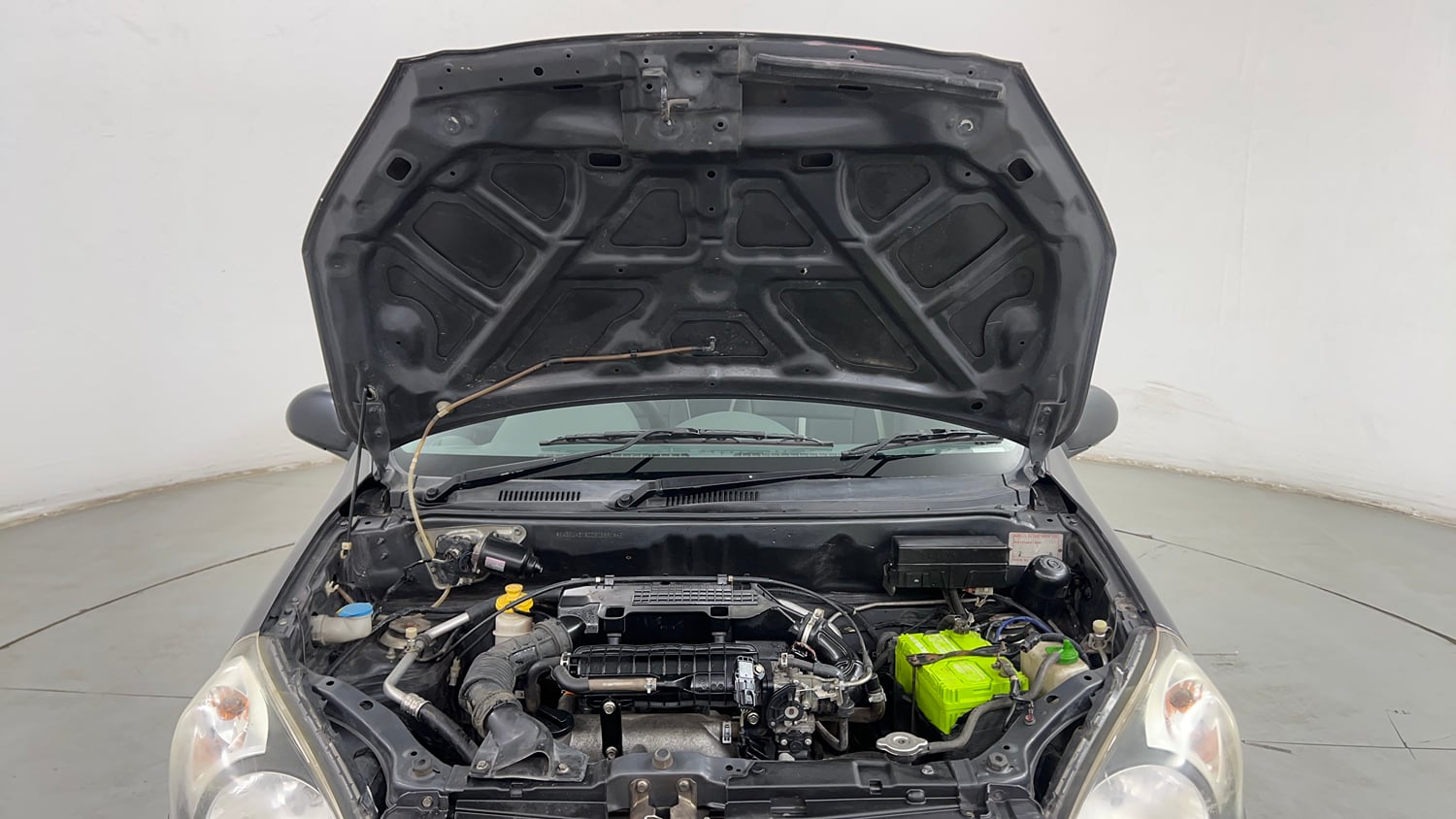 Used 2014 Maruti Suzuki Alto 800 Lxi Petrol Manual engine ENGINE & BONNET OPEN FRONT VIEW