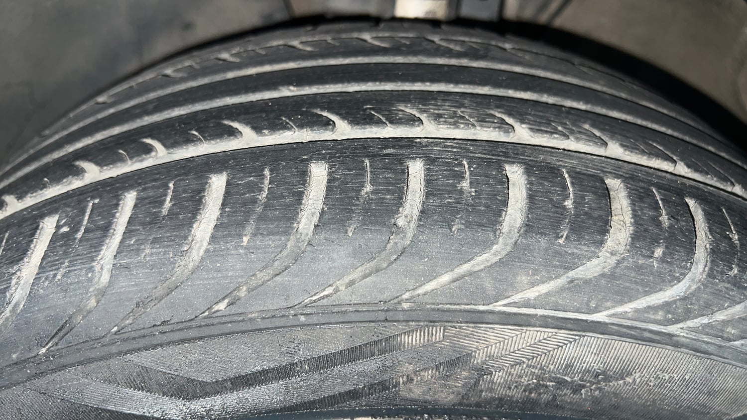 Used 2019 Volkswagen Polo CUP Edition Petrol Petrol Manual tyres LEFT FRONT TYRE TREAD VIEW