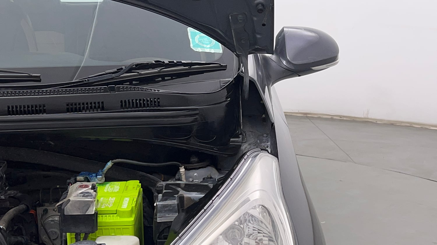 Used 2018 Hyundai Grand i10 Sportz 1.2 Kappa VTVT Petrol Manual engine ENGINE LEFT SIDE HINGE & APRON VIEW